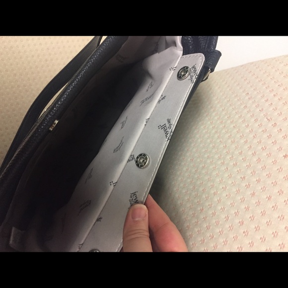 Thirty One Daring Abbey - Picture 6 of 6